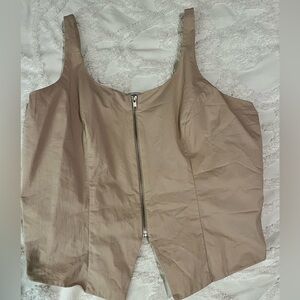 Abercrombie & Fitch zip front vest